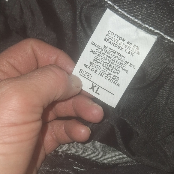 2 pair of tennis shoes 1 pair jeans - Picture 11 of 11